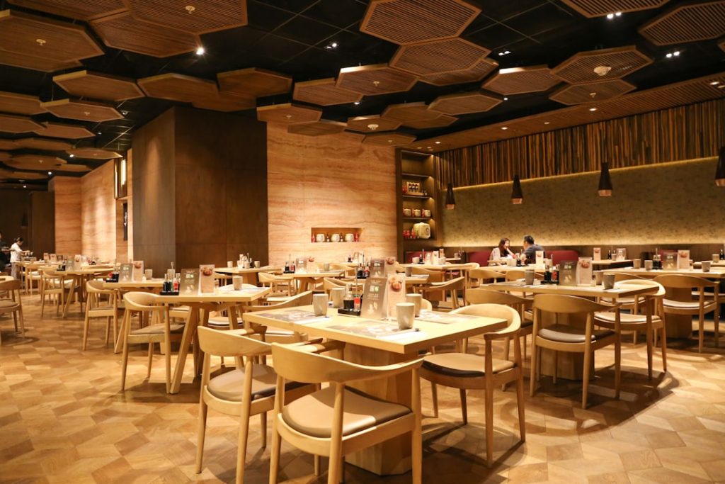 Domowa kuchnia i rodzinna atmosfera – przepis na udaną restaurację.